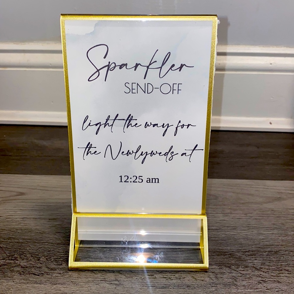 Gold Acrylic frames 4 x 6. Wedding Sign Holders
